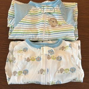 Gerber’s footed pajamas 3-6 month 2pairs